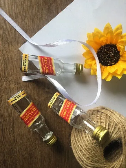 Garrafinha Red Label Personalizada - artesanato feito à mão por Mi Papelaria Criativa