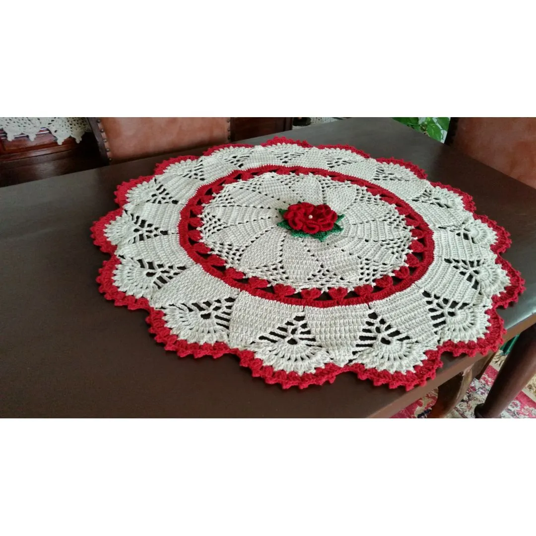 Toalha de Mesa Redonda em Crochê Natural e Vermelho - foto 3