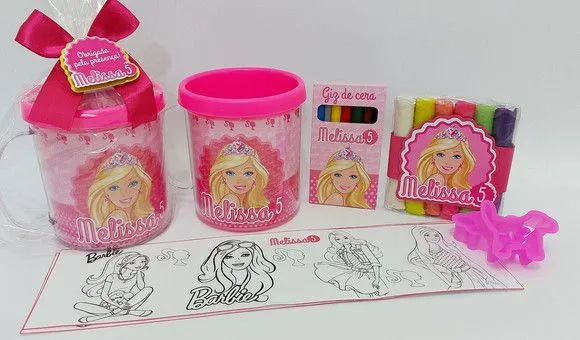 Caneca Barbie Personalizada - artesanato feito à mão por Mi Papelaria Criativa