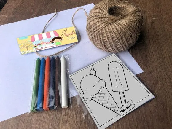 Kit Giz de cera Doces Personalizado - feito à mão por Mi Papelaria Criativa