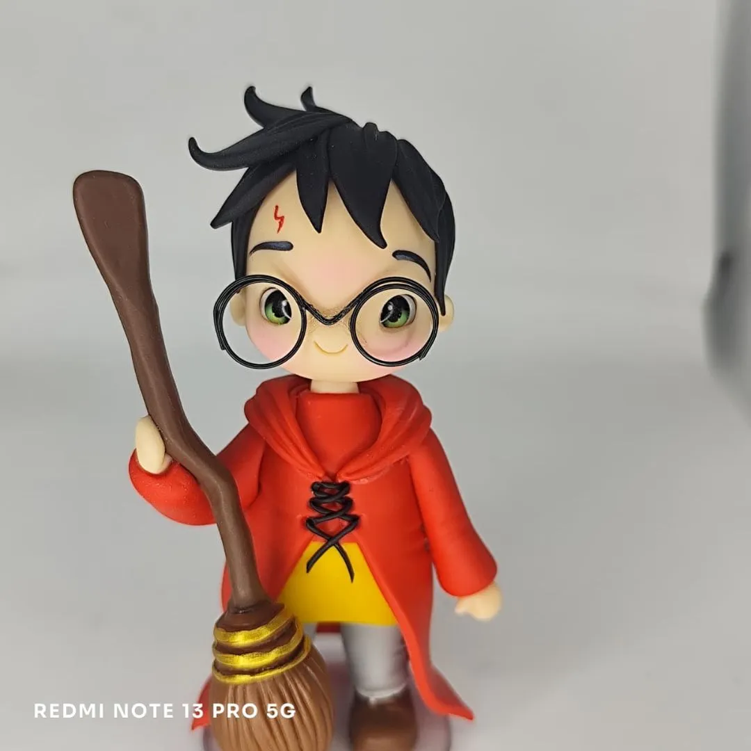 Bonequinho Harry Potter- Quadribol / Herbologia - artesanato feito à mão por Artesanato da Daia
