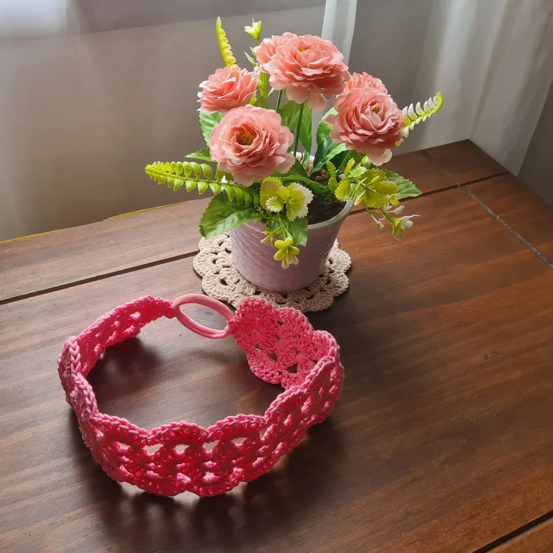 Faixa em crochê para Cabelo - artesanato de Mari Crochê feito com carinho!