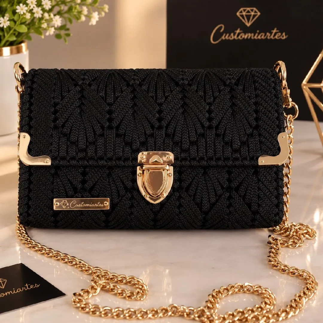 Bolsa Artesanal preta - artesanato feito à mão por customiarts