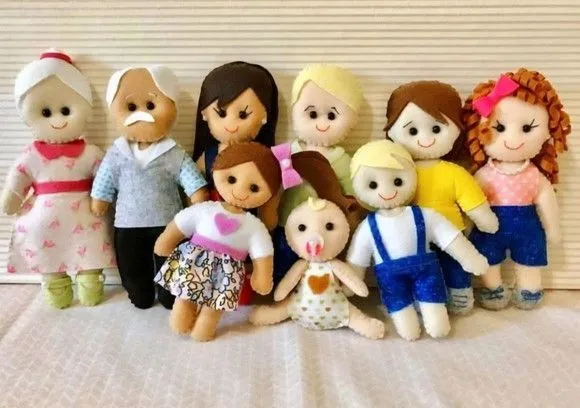 Família Terapêutica Assexuada 3 Bonecos - artesanato feito à mão por edeatelier