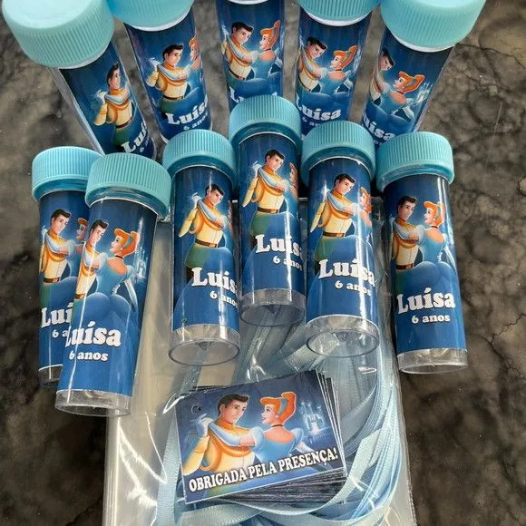 Bolha de Sabão Cinderela Personalizada - feito à mão por Artmanha Lembrancinhas