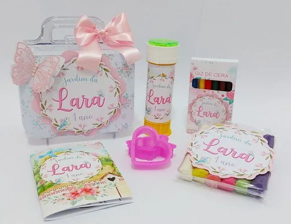 Maleta Jardim Personalizada - feito à mão por Mi Papelaria Criativa