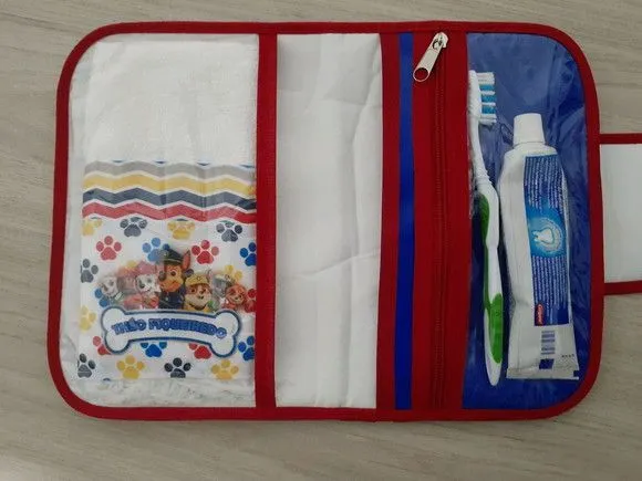Necessaire para kit higiene com toalha - foto 4