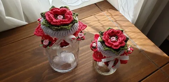 Capas para Tampa Pote 500 Grs em Crochê Tulipa (unid.) - artesanato de Mari Crochê feito com carinho!
