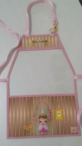 Avental escolar PRINCESA - artesanato feito à mão por Innovare Studio