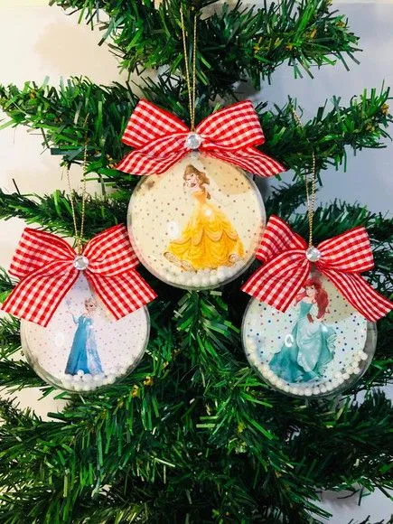 Bolinha de Natal Princesas da Disney - artesanato de Fina Essência Papelaria Personalizada