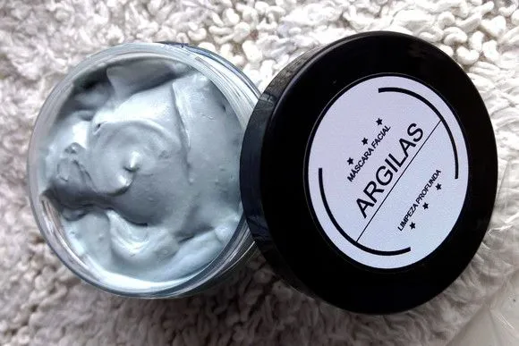 Máscara mousse de Argila Azul - feito à mão por Juliana Biz - casa e bem estar