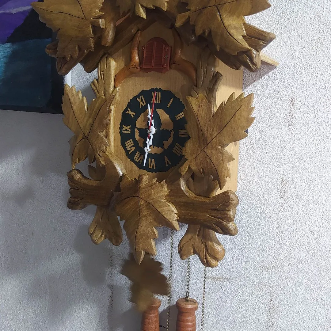 Relógio de Parede Artesanal Tipo Cuco Funcional - foto 4