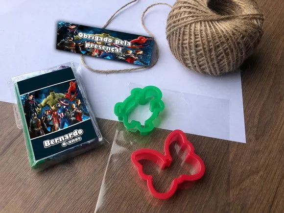Massinha Modelar Vingadores Personalizada - feito à mão por Mi Papelaria Criativa