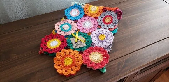 Trilho de Mesa em Crochê Flores Japonesa (1,60 cm x 30 Cm) - foto 5