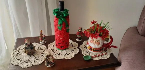 Porta Garrafa de Vinho Vermelha em Crochê (natal) - foto 5