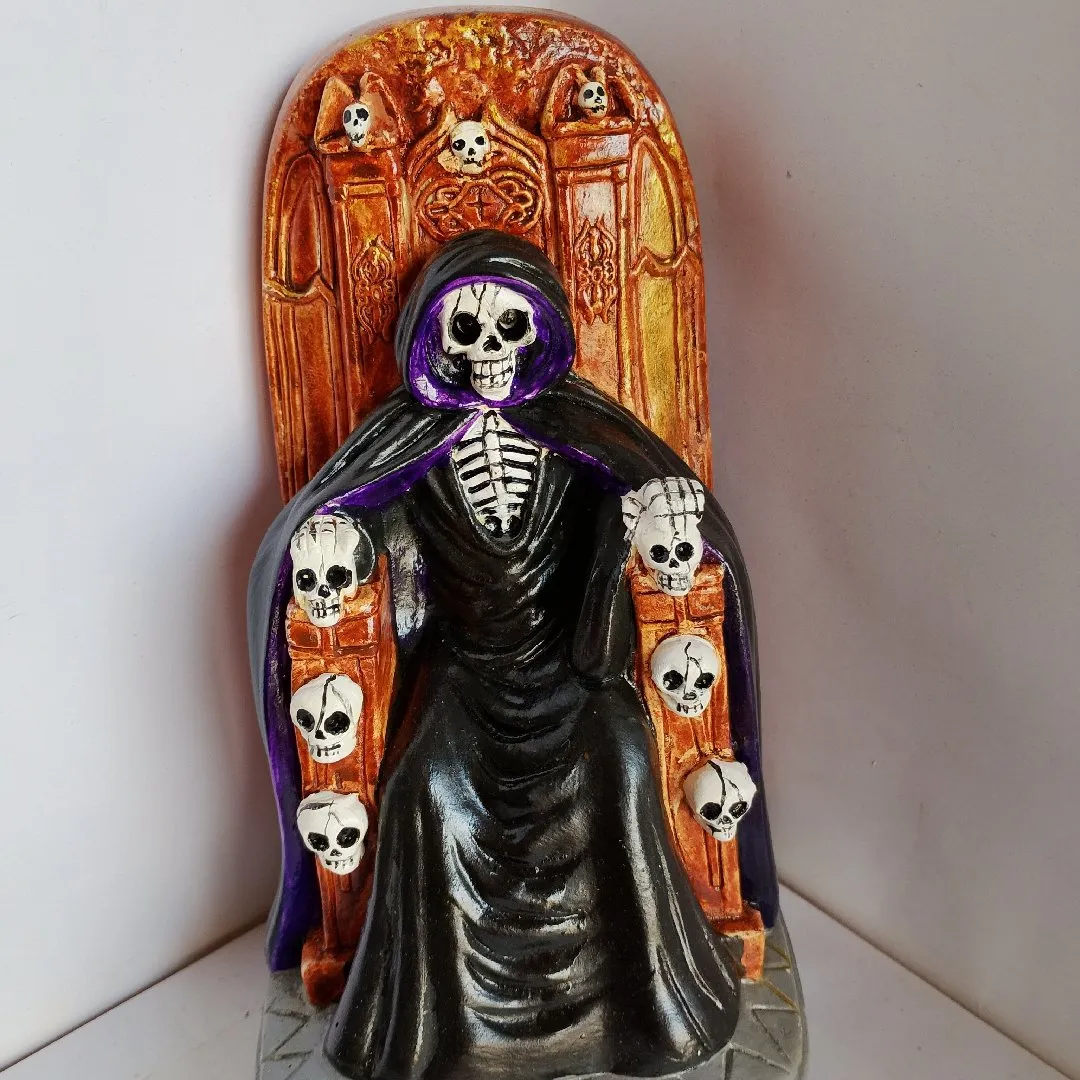 Exu caveira gesso maciço trono 25 cm - artesanato feito à mão por Ateliê Silmara Boni