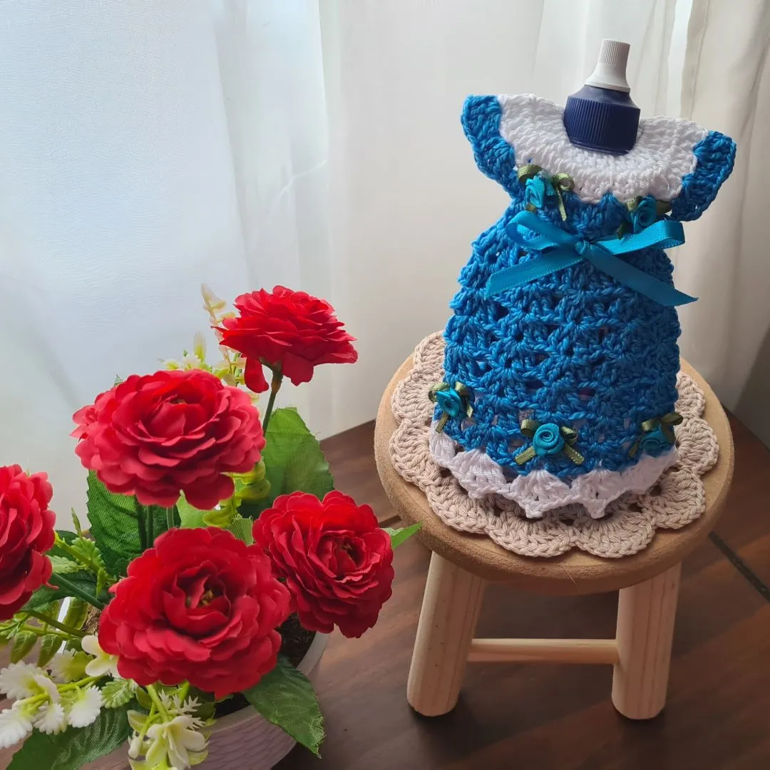 Capa para Adoçante 100 ml (Vestidinho) Parte 1 - artesanato de Mari Crochê feito com carinho!