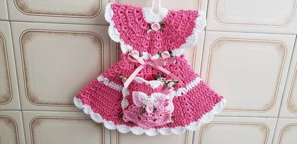Porta Isqueiro em Crochê Vestido Rosa Pytaya 20 cm x 15 cm - foto 3