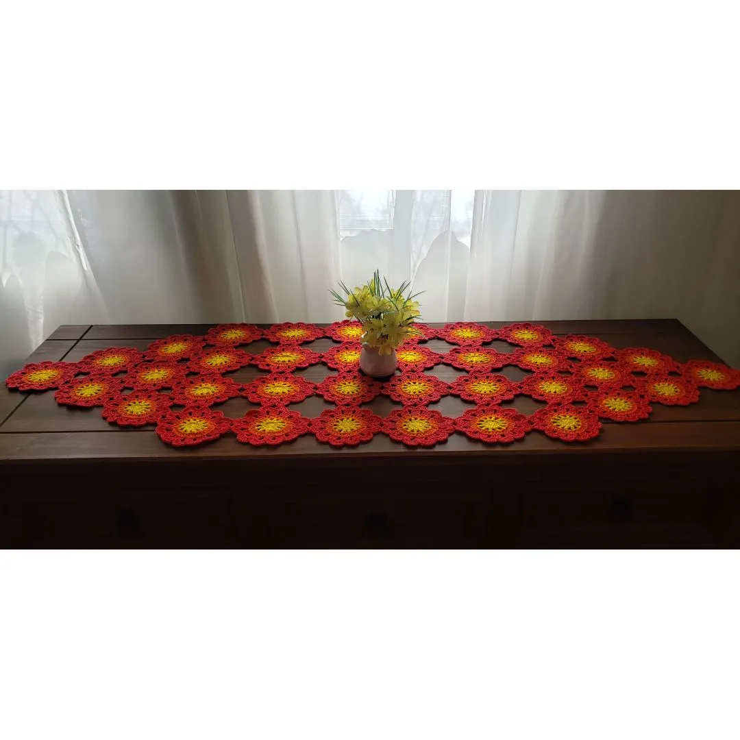 Trilho de Mesa em Crochê Flores Japonesa Vermelha (1,20 cm - foto 3