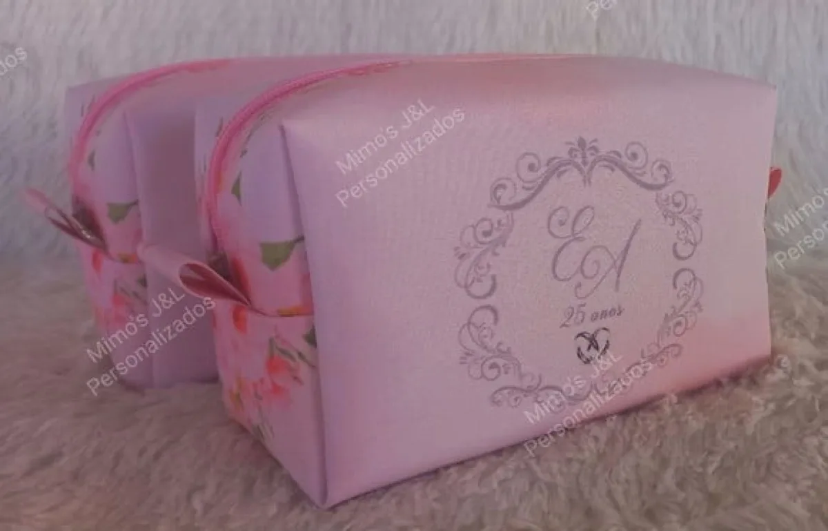 Necessáire Box Personalizada Lembrancinha - artesanato feito à mão por JeL Mimos Personalizados