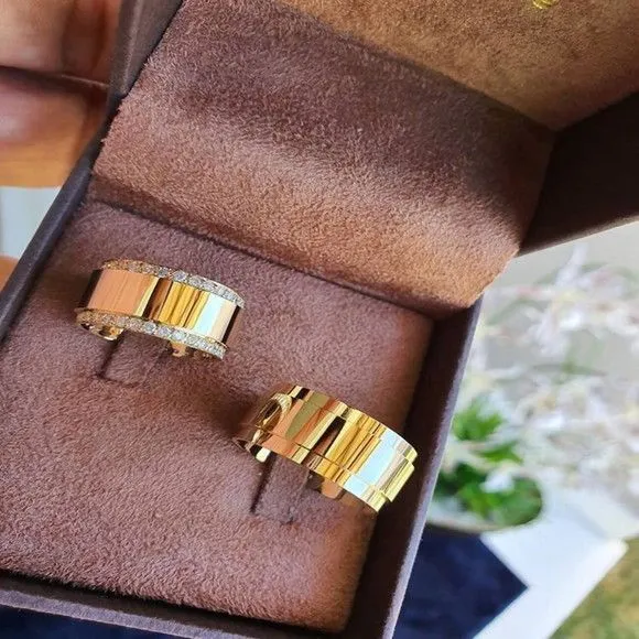 Alianças de Ouro 18k 10mm 10grs Casamento + Anel Solitário - artesanato feito à mão por TM JOIAS