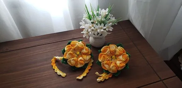 Par de Prendedores de Cortinas Crochê Flor Amarelo Mesclado - foto 3
