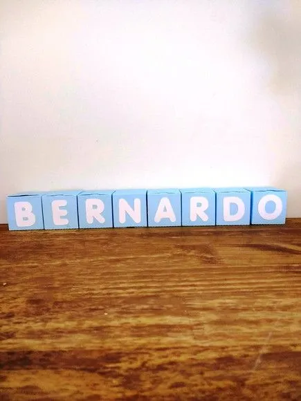Mini caixa cubo letrinhas