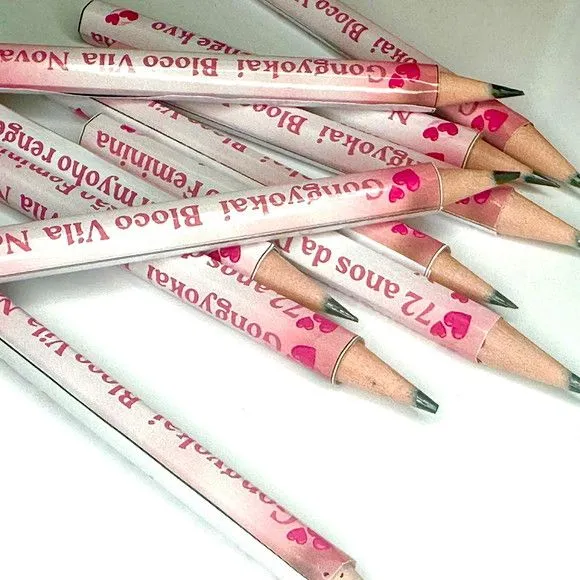 Mini Lápis Floral Personalizado - feito à mão por Mi Papelaria Criativa