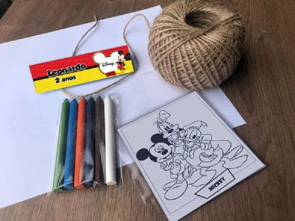 Kit Giz de cera Mickey Personalizado - feito à mão por Mi Papelaria Criativa