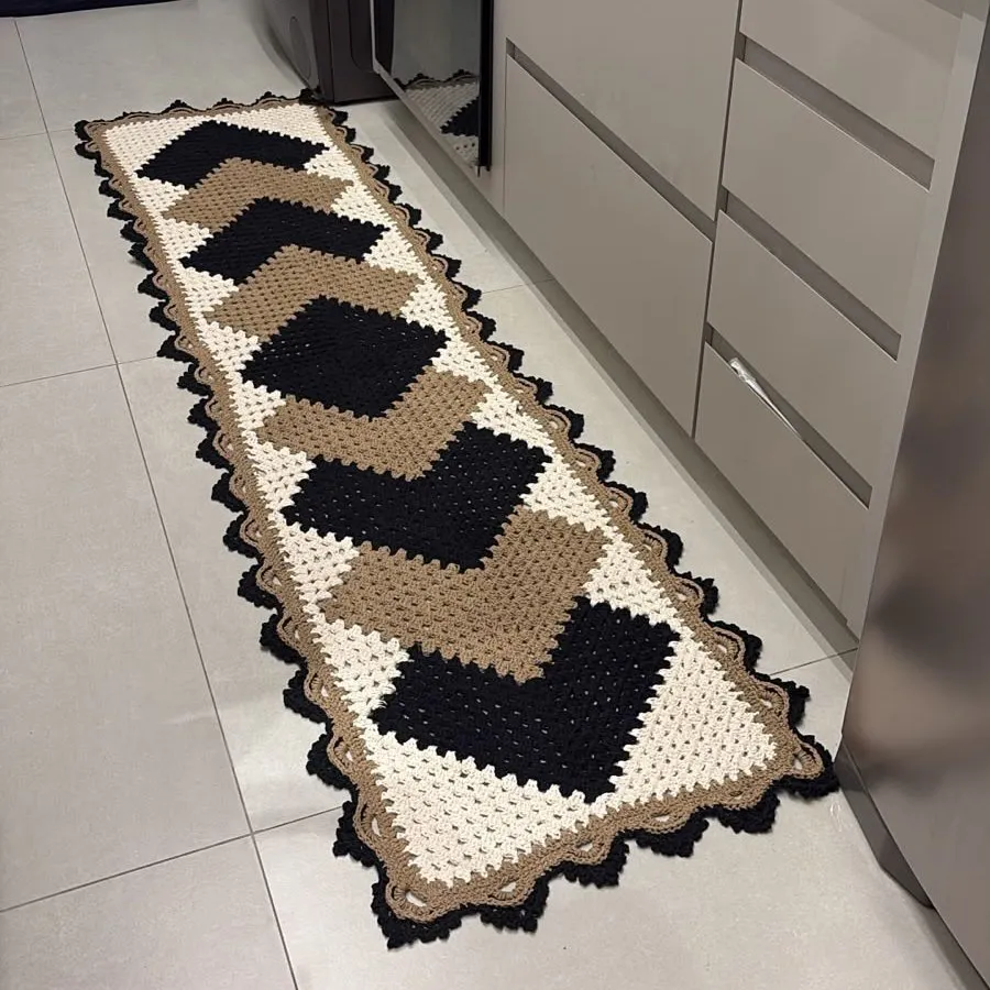 passadeira em crochê - artesanato feito à mão por Ateliê da Kah