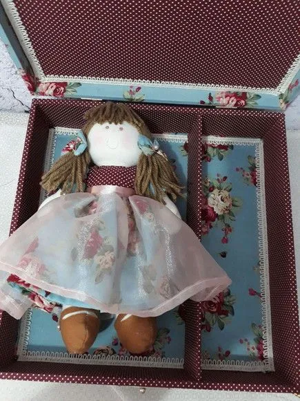 Caixa decorada com boneca - foto 2