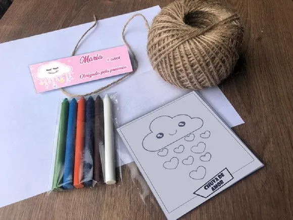 Kit Giz de cera Chuva de Amor Personalizado - feito à mão por Mi Papelaria Criativa