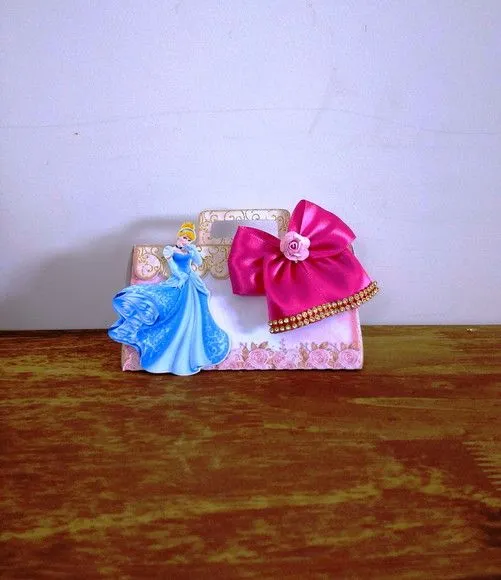 Caixa Bolsinha Princesas - foto 2