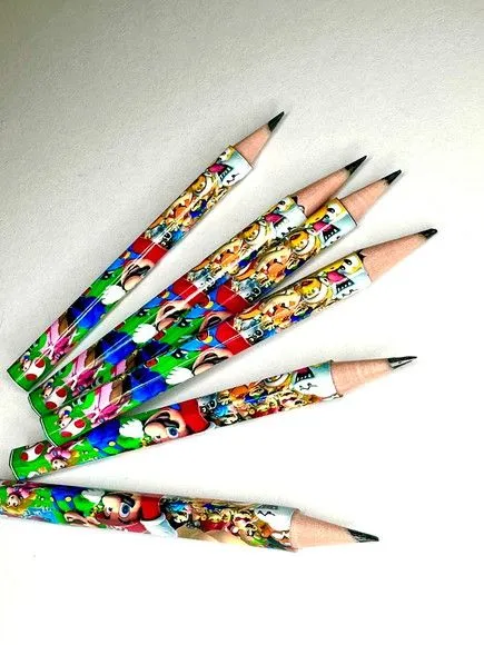 Mini Lápis Super Mário Personalizado - feito à mão por Mi Papelaria Criativa