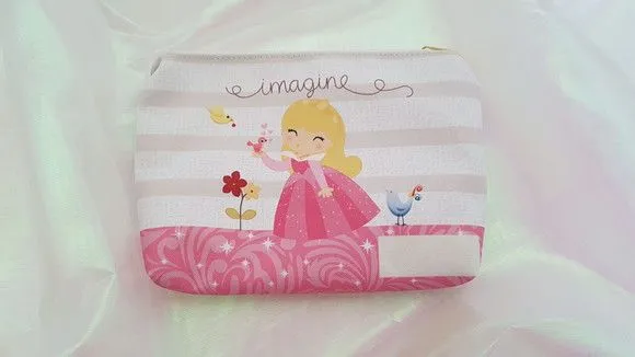 Necessaire personalizada Princesa - artesanato feito à mão por Innovare Studio