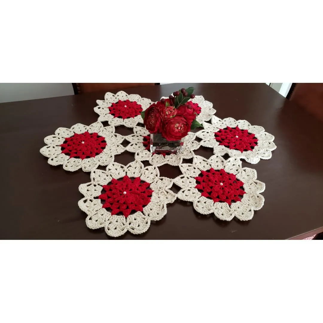 Centro de Mesa em Crochê (70 cm x 70 Cm) - artesanato de Mari Crochê feito com carinho!