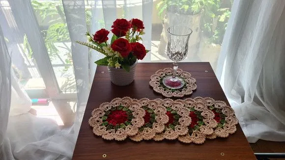Descanso de Copos Vermelho Mesclado e Chantilly - foto 3