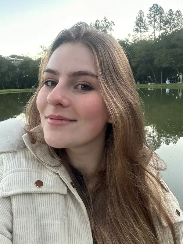 Foto de Lidiane entre Fios